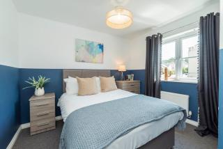 Stylish 3 bedroom house with parking & garden - 7
