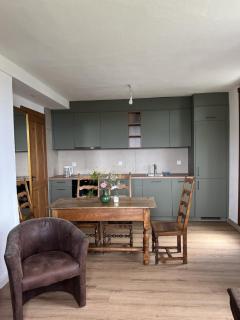 Charming Garden Apartment with Lake Views in Glion - 8
