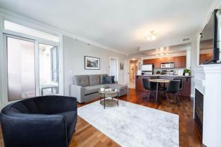 Chic Downtown Suite w/ AC & Parking | Near Rogers - 6