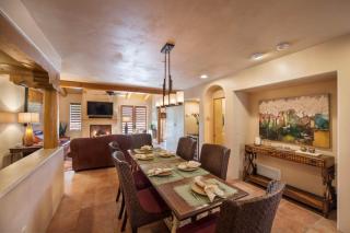 El Corazón de Santa Fe · Corner Courtyard Townhouse - 0
