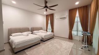 Awan Homestay Ipoh 4BR 3BA 10 Pax Full AC Stadium Perak - 3