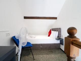 Apartment 610 - 6