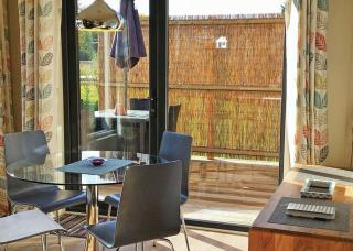 Wigmore Lakes Lodges - Cardeston - 6