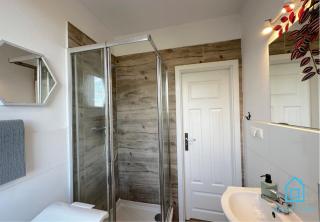 Motlava Room - Peaceful Retreat, 10 Minutes to Gdańsk Old Town & Seaside - 3