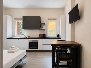 TimoApt - Cozy studio in the heart of Bologna - 0