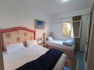Family-only hotel apartment in Sheikh Zayed City - 2