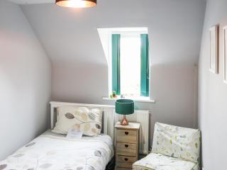 The Cwtch - Uk51387 - 3