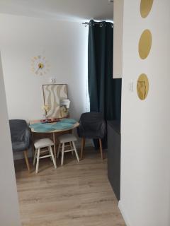 Baza Ślęża , Nowoczesny Apartament w sercu Sobótki - Sobótka - 4
