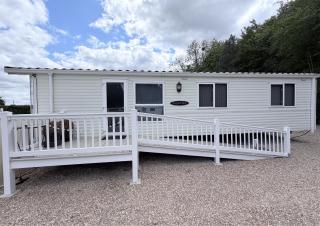 Lovely Caravan With Decking At Stonham Barns Holiday Park Ref 82150Sb - 0