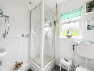 Lovely Seaside Chalet, Close To Hemsby Beach Ref 83073S - Hemsby - 1
