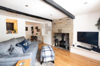 SPINDLE COTTAGE - Riverside cottage on the edge of the Peak District - 0