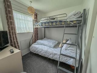 Modern Chalet Nearby Hemsby Beach Ref 83332S - Hemsby - 1