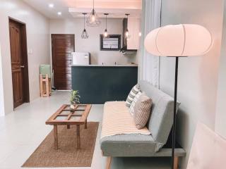 1BR Apartment Beach Getaway Perfect for Couples - 4