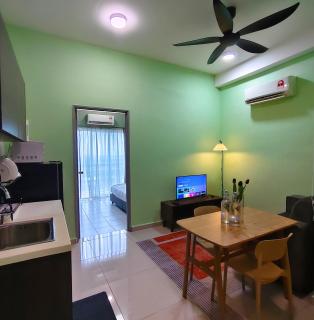 Mesahill Suite New Furnish Top Floor with Scenic View by D'KAY - 8