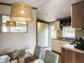 Avon Lodge - 6