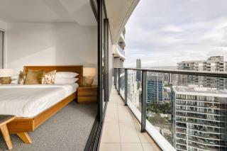 The View from 36 - 3 Bedroom Ocean View Apartment - 2
