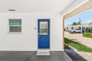 Beachside Escape with Pool & Steps to Crescent Beach - Aloha Kai #51 - 4