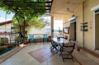 Με συμπάθεια-With sympathy - private parking - Kavala - 6