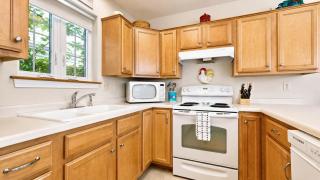 Cottage by the Sea #4 by Bayley Vacation Rentals - 5