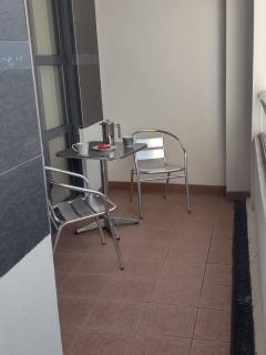Deluxe Sea View Flat with Easy Access and Parking - 1
