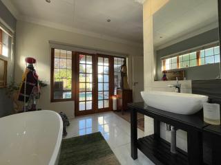 The Little Mongrel Deluxe Space Bryanston - 3