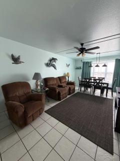 Condo With beach access Pool and Hot Tub - 2