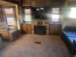 Lakeside Glamper Stay - 4