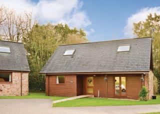 Langmere Lakes Lodges - 3