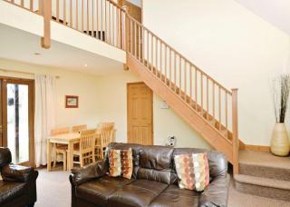 Langmere Lakes Lodges - 2