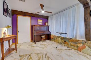 Experience Staying in Geodome, Pool, Hot Tub, BBQ - 1