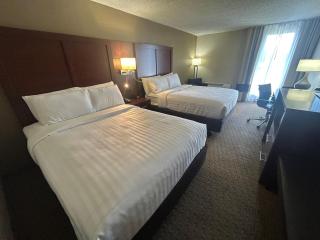 Best Western Rochelle Inn & Suites near DeKalb - 1