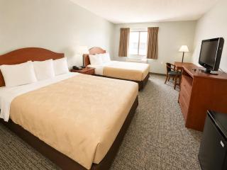 Travelodge by Wyndham Rapid City - Black Hills - 2