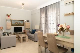 Theros Family apartment - 9