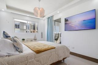 Luxury 2BR with Resort Pool, Balcony Swings, High-Speed WiFi & Near PUJ Airport - Punta Cana - 8