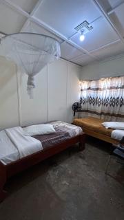 Crystal Hostels - 8