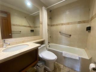 Cavi Rooms 604 - 1