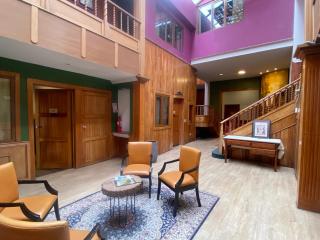 Cavi Rooms 605 - 8