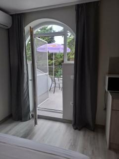 Gardenia Guest House - Baltsjik - 5