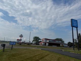 Route23 inn - 1