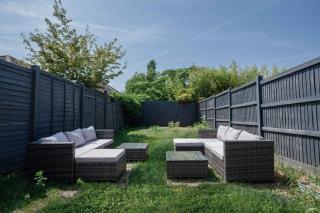 Modern 2 Bed Home - Sleeps 6 - Ipswich - 1
