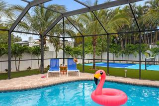 NEW Sunshine Getaway Heated Pool Hot Tub Games Villa - 2