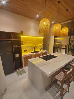 3BR Luxury Villa 8 Min to Munggu Beach - 3