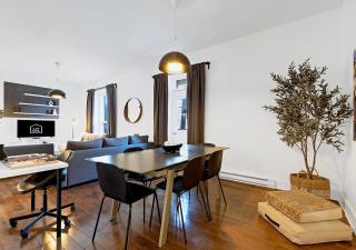 LiV MTL Chic Spacious 4BR Rooftop Suite Near Downtown Montreal - 6
