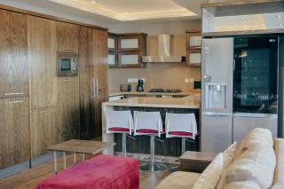 Luxury Penthouse with Jacuzzi and Stunning Views By Buena Vista - 5