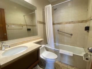 Cavi Rooms 609 - 8