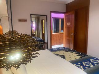 Cavi Rooms 610 - 8