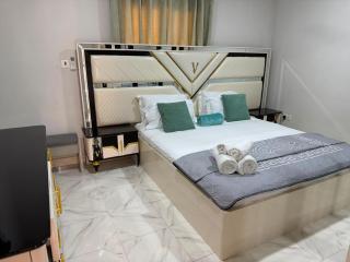 Tukulor Apartments - 8