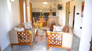 Elegant Lake Views - Anuradhapura - 3
