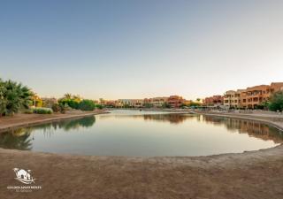 Italian Compound 3BR Townhouse Lagoon-front Terrace & Direct Access, El Gouna - 7