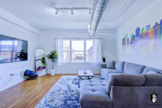 The Stallion #301 - Walk to attractions, Modern Luxe Loft in Downtown Memphis with free covered gated parking - 8